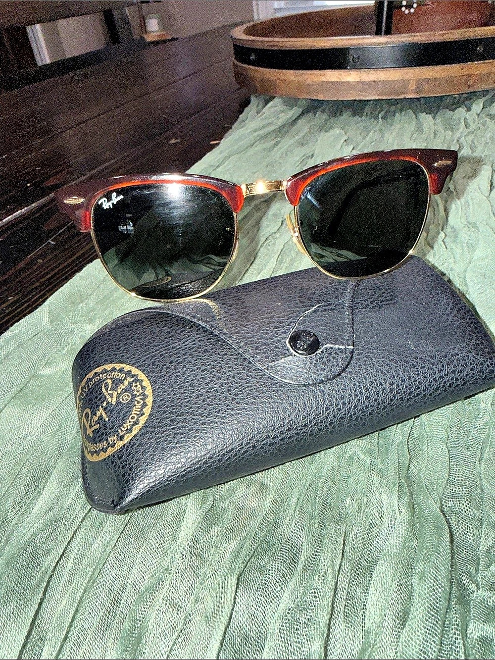 Ray-Ban Clubmaster Classic Sunglasses Tortoiseshell Gold-Tone Sunglasses Like